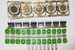 High Precision 85Ton Vertical High Speed Injection Molding Machine For Small Connector