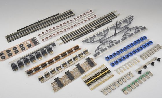 High Precision Vertical Plastic High Speed Injection Molding Machine For Different Connectors